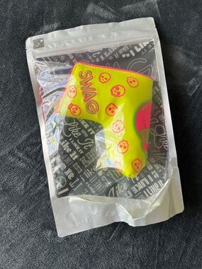 ✨Neon Yellow 'SWAG' Skull Print Putter Headcover